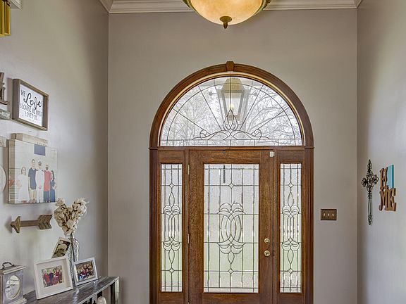 3rd image of 204 Pebble Beach Dr