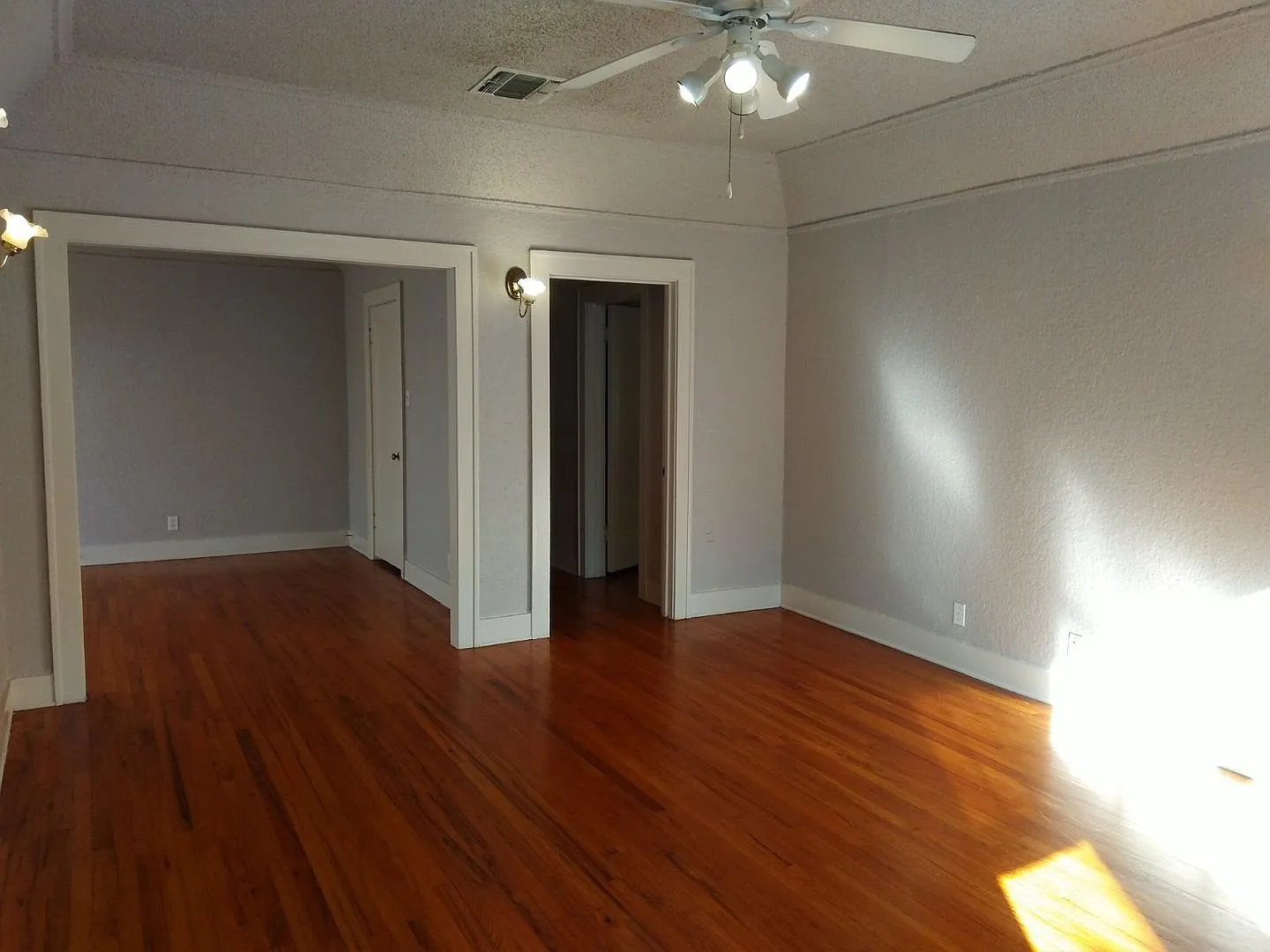 *Coming Soon* Spacious 2-Bedroom With Front & Back Balconies In Deco District! — Photo 2