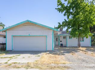 1608 Diamond St, Anderson, CA 96007