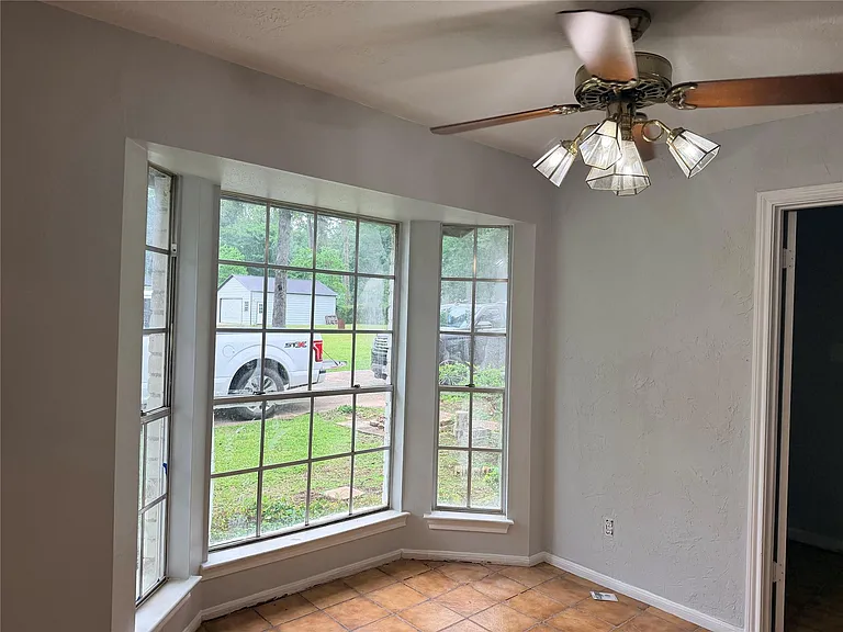 2314 Roman Forest Blvd — Photo 2
