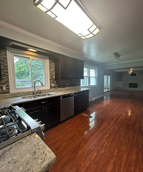4705 Kingswood Dr — Photo 4