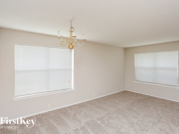 5th image of 148 Quail Run Dr