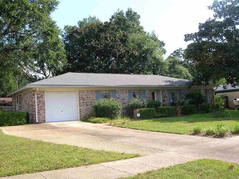 1st image of 4490 Treeline Dr