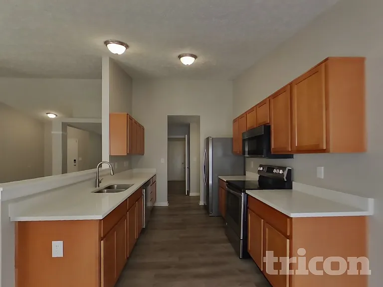 2497 Foxtail Dr — Photo 5