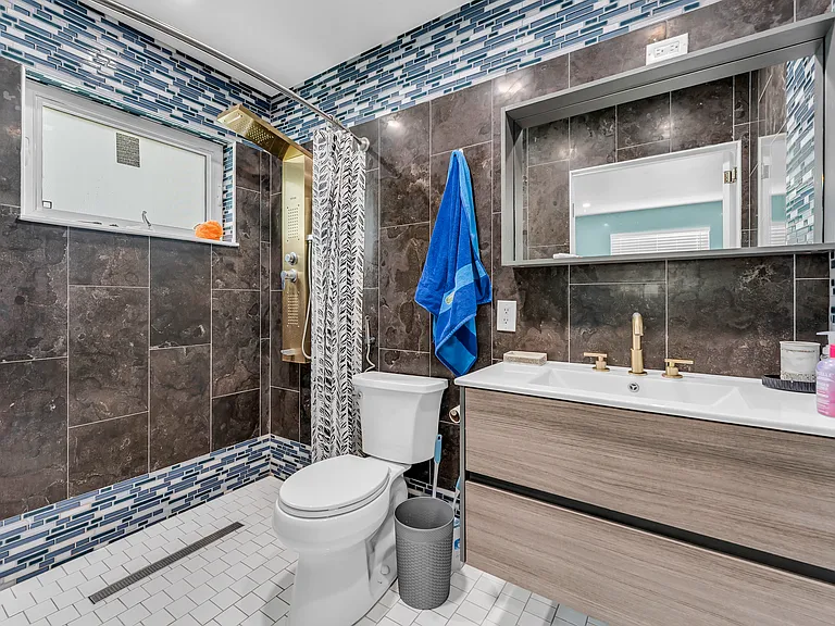 4010 NW 5th Ave #4010 — Photo 9