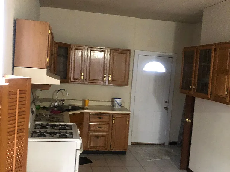 1818 N Sheffield Ave #1 — Photo 9