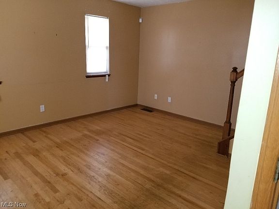 4th image of 6010 Francis Ave