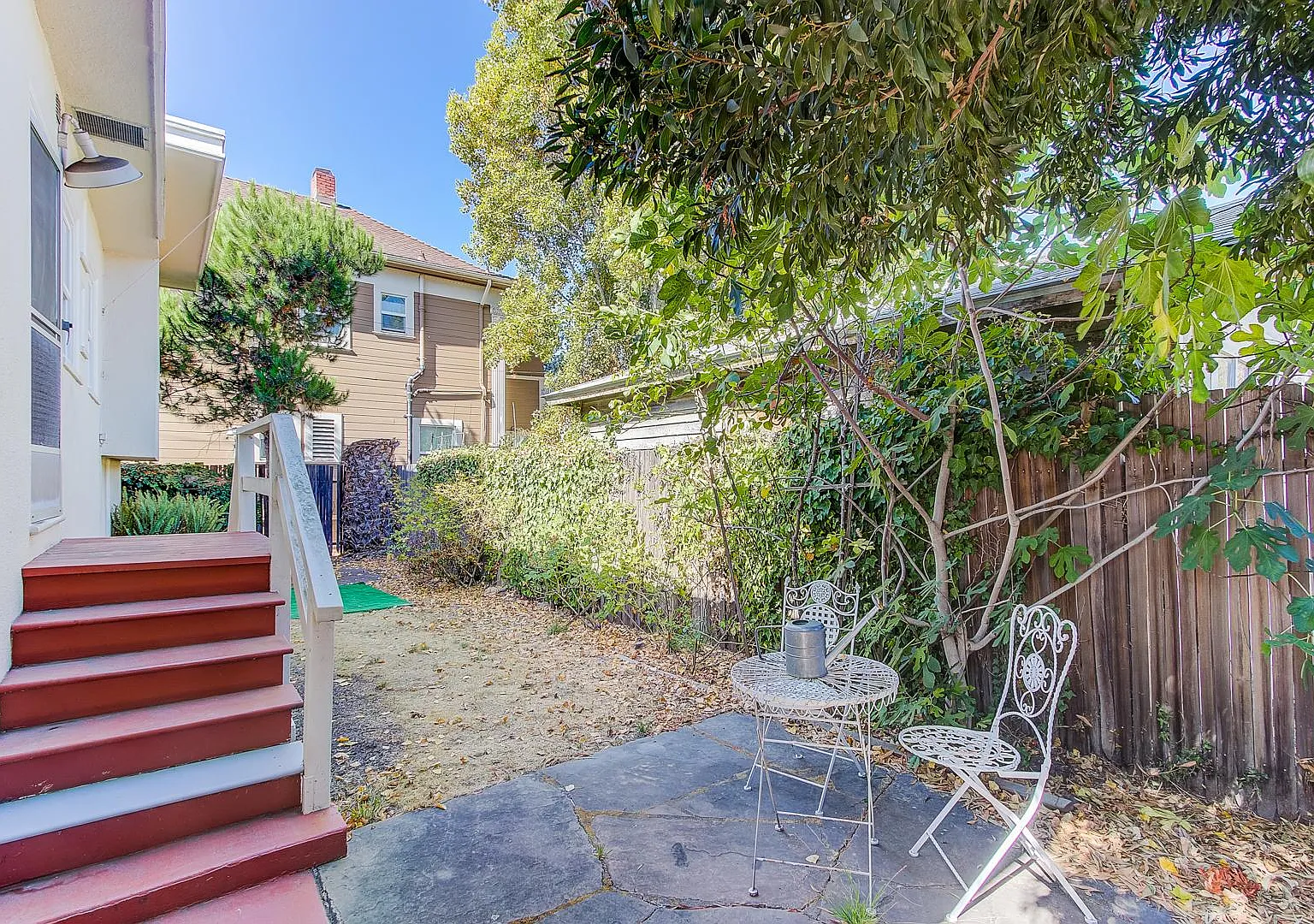 2243 Woolsey St — Photo 3