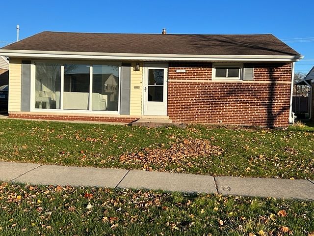 1st image of 8323 N Oconto Ave