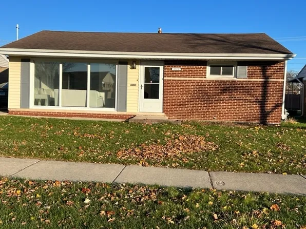 8323 N Oconto Ave, Niles, IL 60714