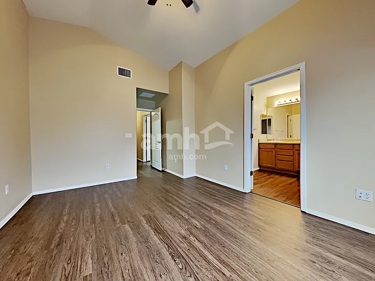 4133 E Lushfield Dr — Photo 10