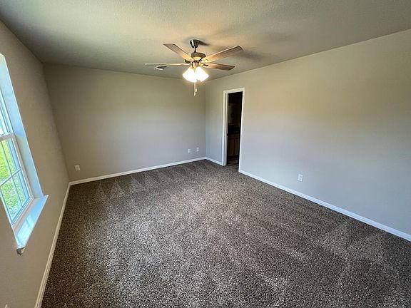 5th image of 2100 Spruce Street