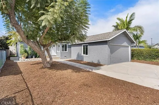 22025 Garston Ave — Photo 16