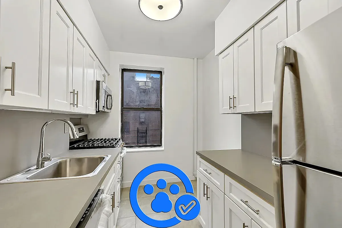 225 East 202nd Street — Photo 1