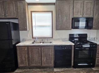 219 Butternut #219, Belleville, MI 48111