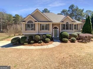 910 Cable Rd, Waleska, GA 30183