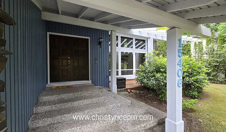 15406 SE 46th Way — Photo 2