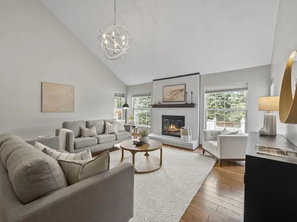 366 Harrogate Loop N, Westerville, OH 43082