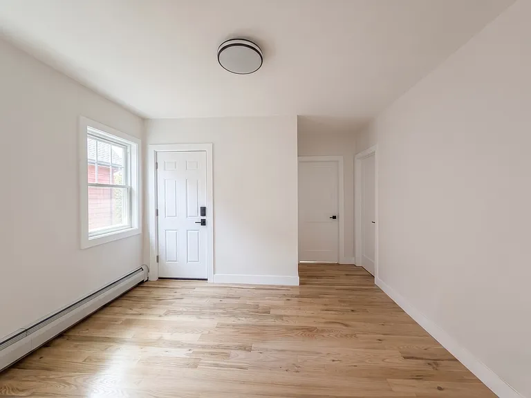 10 Pearl St #2 — Photo 10