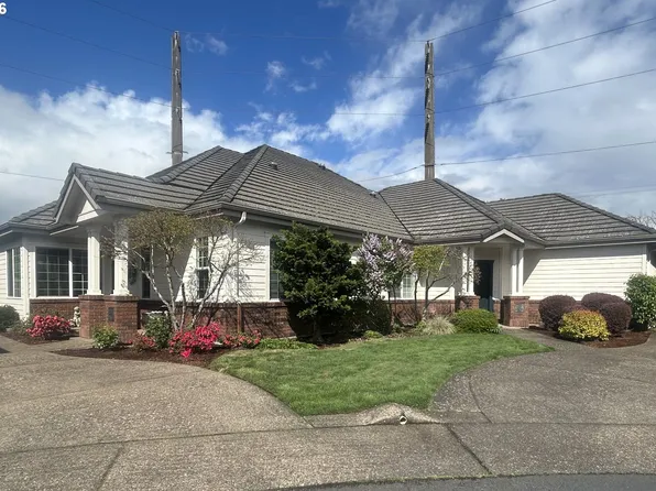 2063 Lake Wind Dr, Eugene, OR 97408