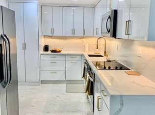 1420 Brickell Bay Dr APT 1108, Miami, FL 33131