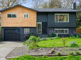 302 225th St SW, Bothell, WA 98021
