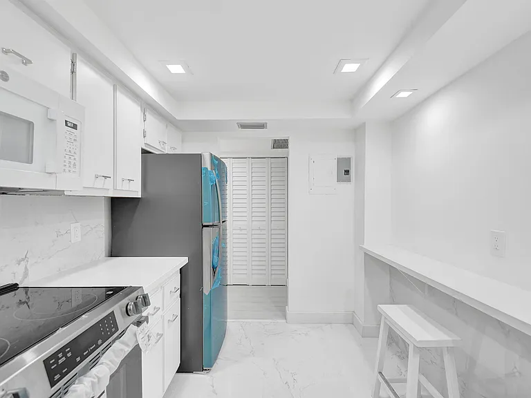 3800 N Hills Dr #208 — Photo 8