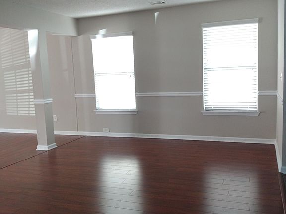 2nd image of 3582 Rosebud Park Dr
