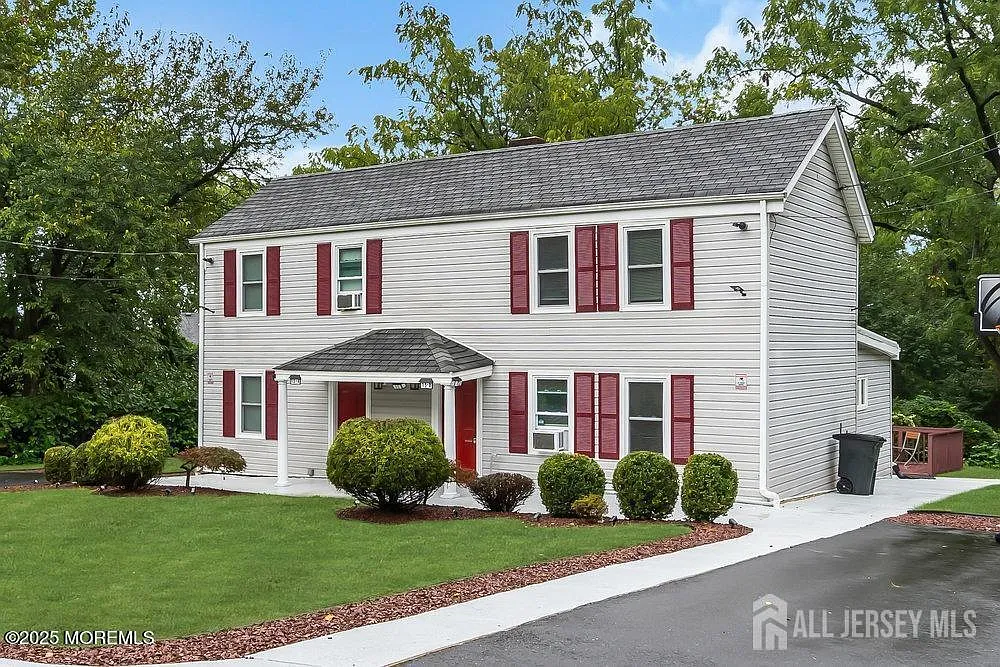 2 bed, 1.5 bath, $2,800 — Photo 1