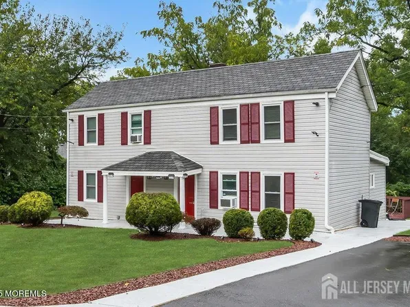 13 Smiths Ln, East Brunswick, NJ 08816