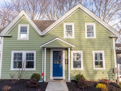 17 Andrews St, Danvers, MA, 01923