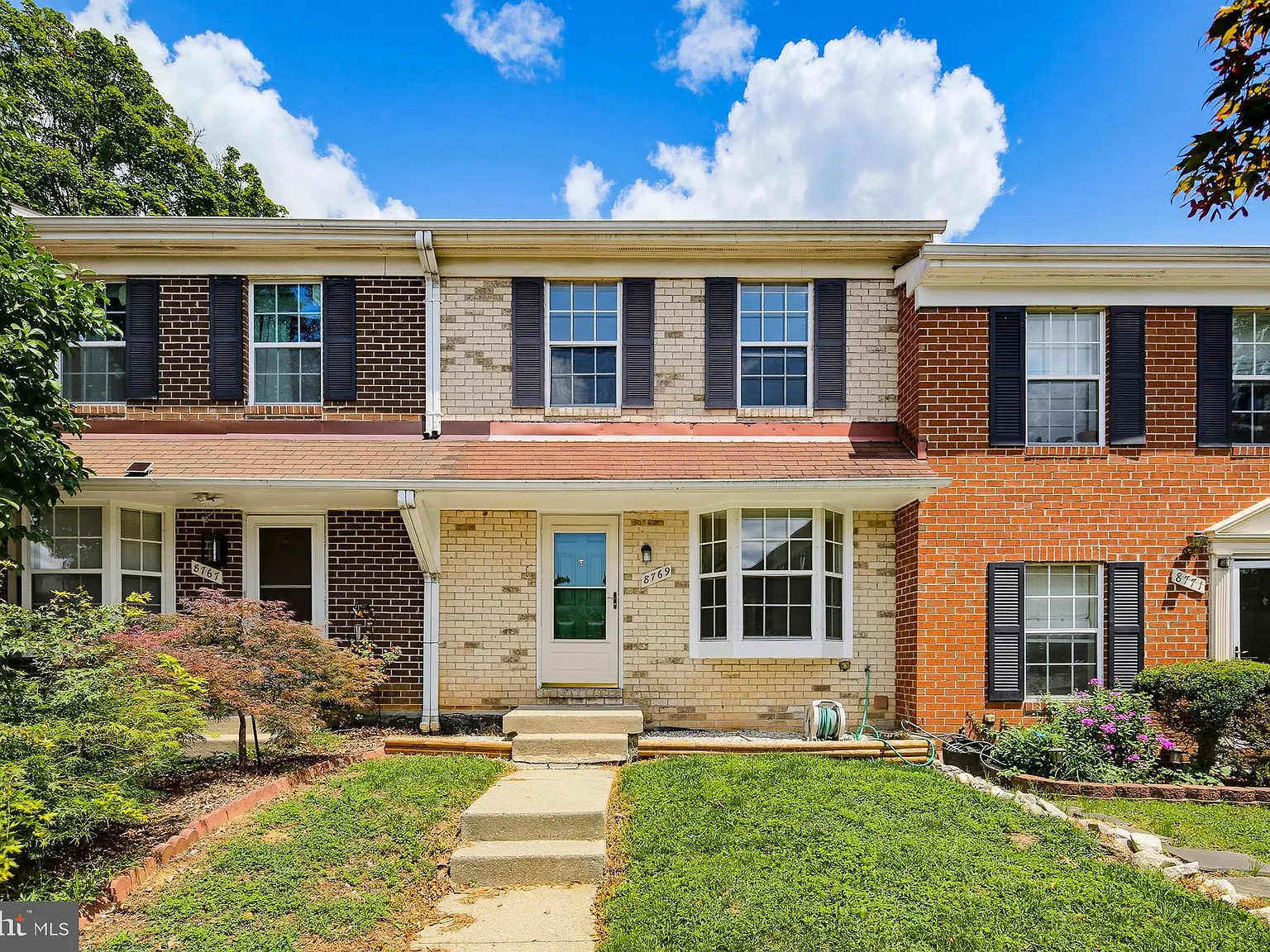 3 bed, 1.5 bath, 1080 sqft, $2,500 — Photo 1