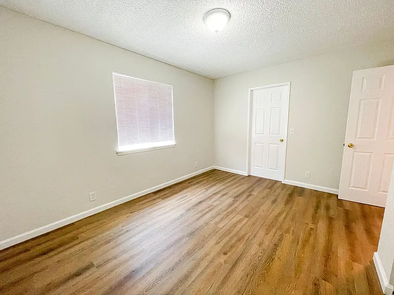 15740 Sueno Lane — Photo 7