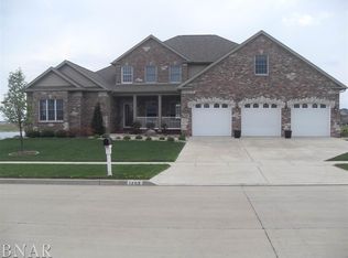 1203 Silver Oak Cir, Normal, IL 61761