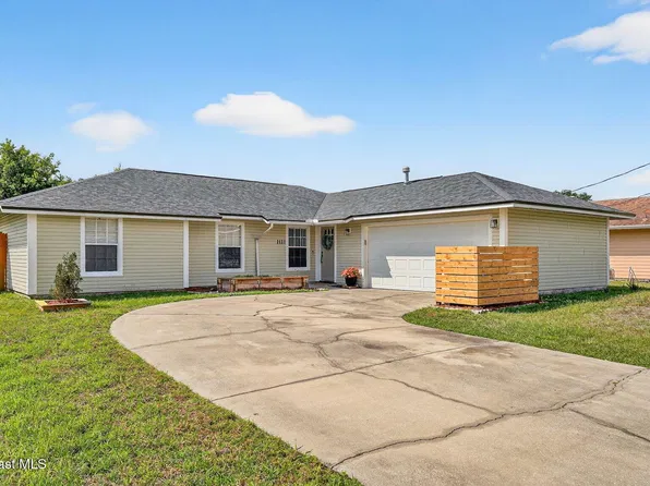1111 Woodsmere Pkwy, Rockledge, FL 32955