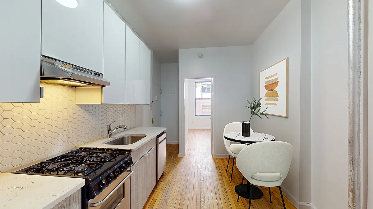 Building Photo - 312 E 91st St #1E