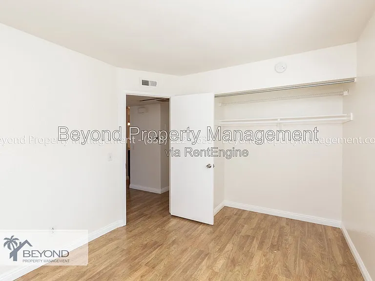 2608 Broadway #3 — Photo 13