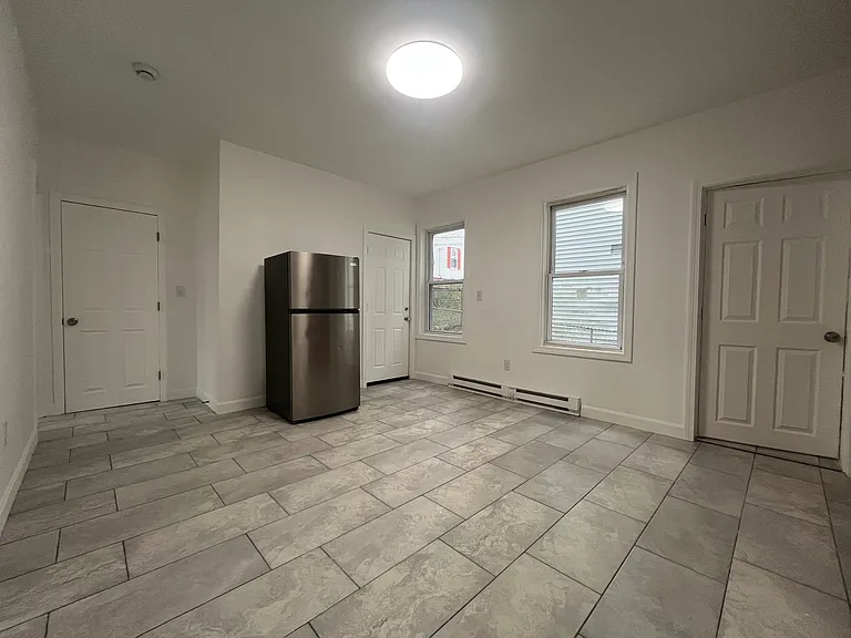 61 Fox St #1 — Photo 10