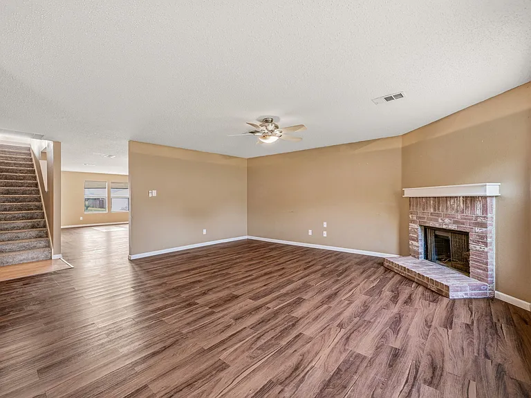 5237 Bedfordshire Dr — Photo 5