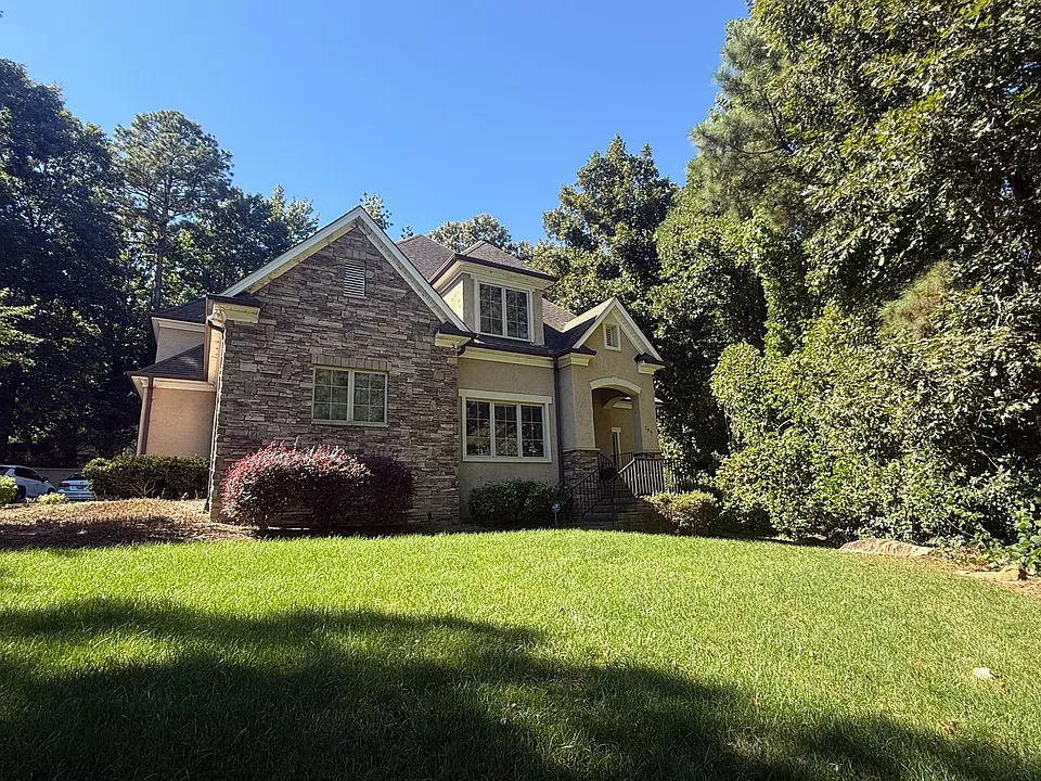 709 Neuse Ridge Dr