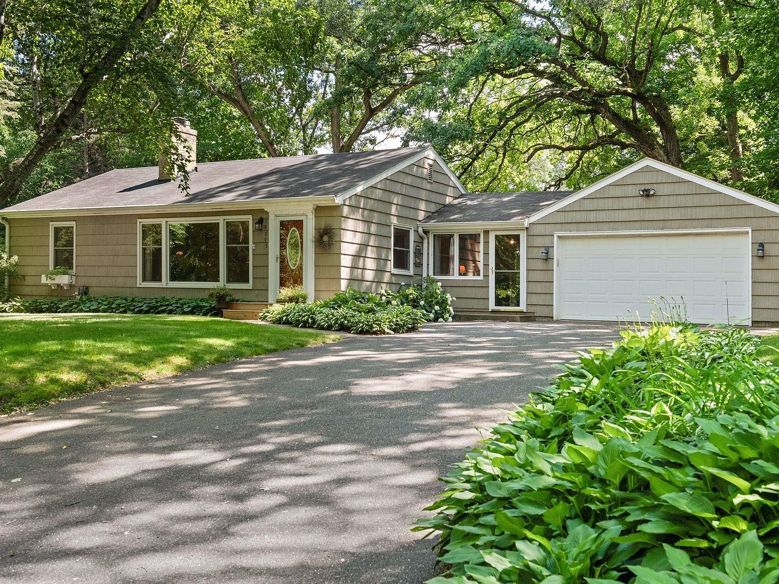 18905 James Ave, Deephaven, MN 55391 Zillow