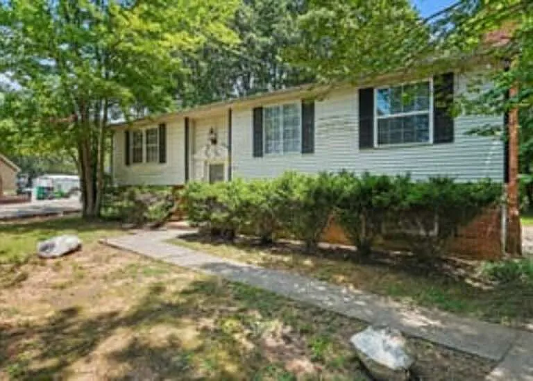 6201 Turtle Neck Ln — Photo 2