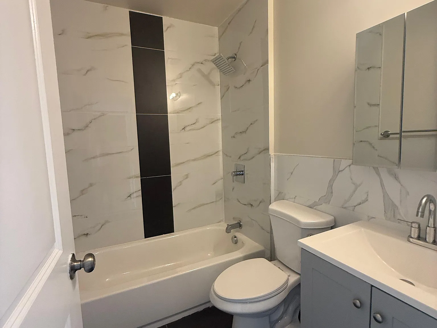 4 bed, $2,250 — Photo 3