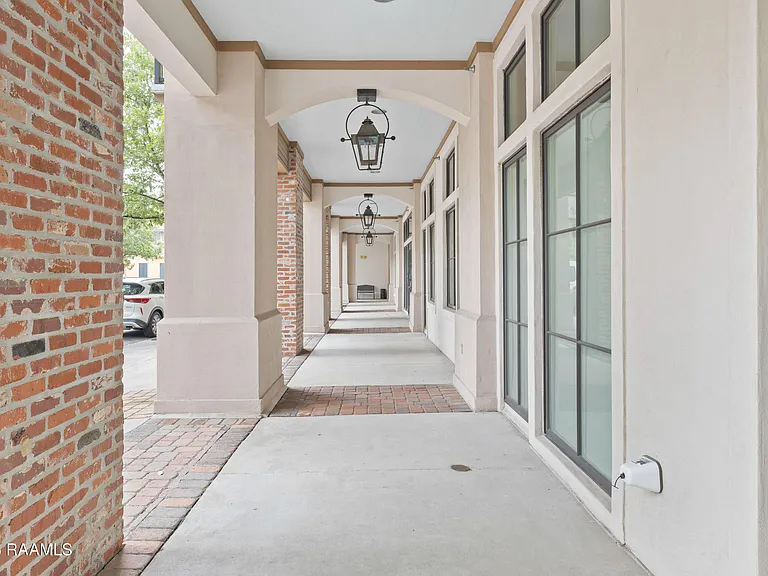 605 Silverstone Rd #205B — Photo 32