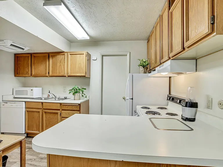 Bountiful Court Apartments