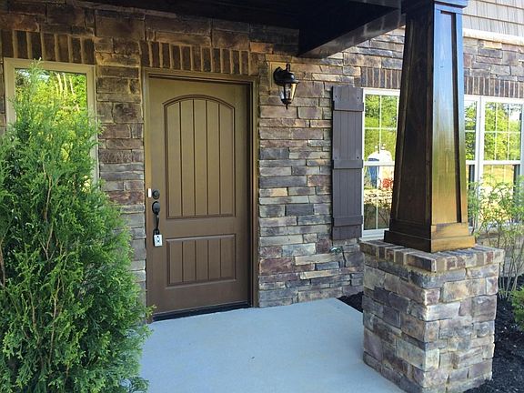 4th image of 1084 Jacksonian Way