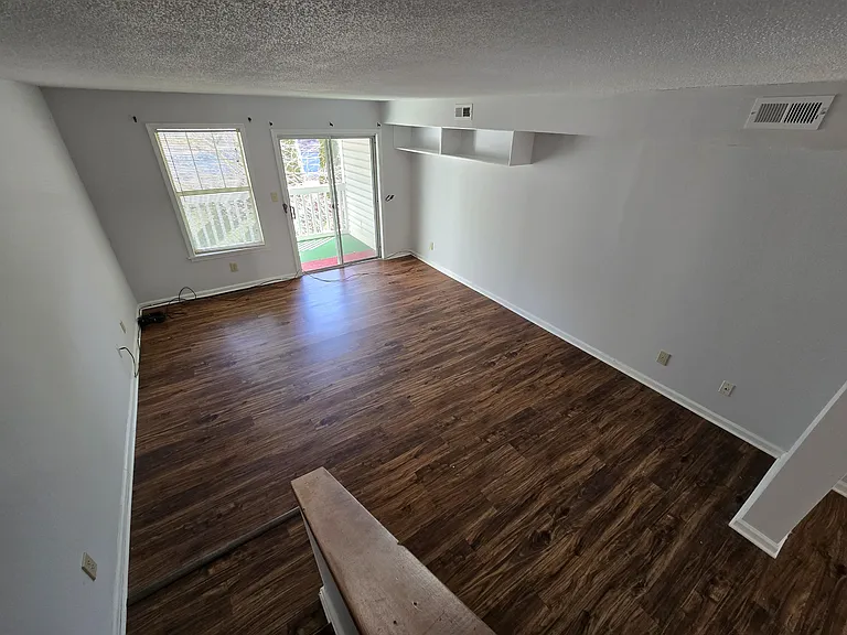117 Kingsbury Dr — Photo 15