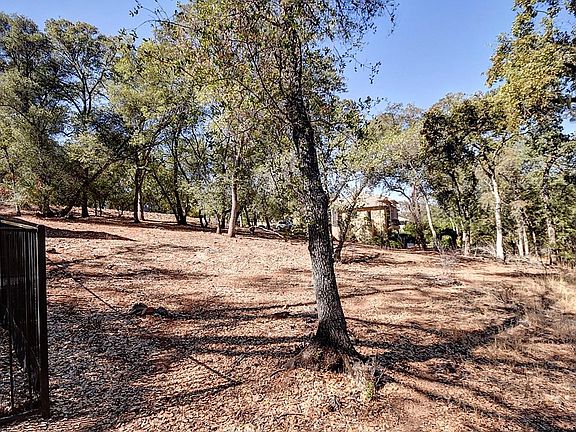 4th image of 6041 Aldea Dr