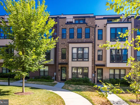 4605 Quinns Mill Way, Chantilly, VA 20151