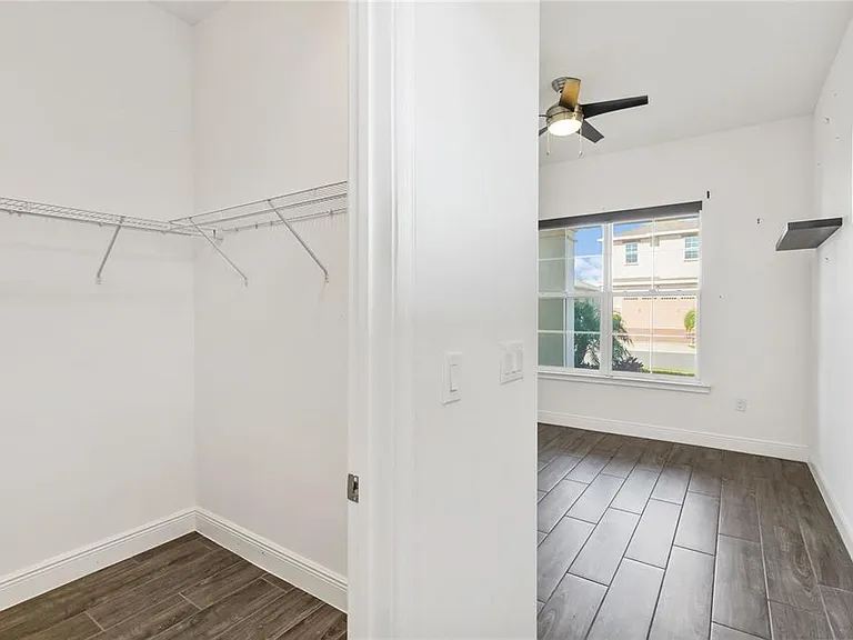 2709 Greenlands St — Photo 20